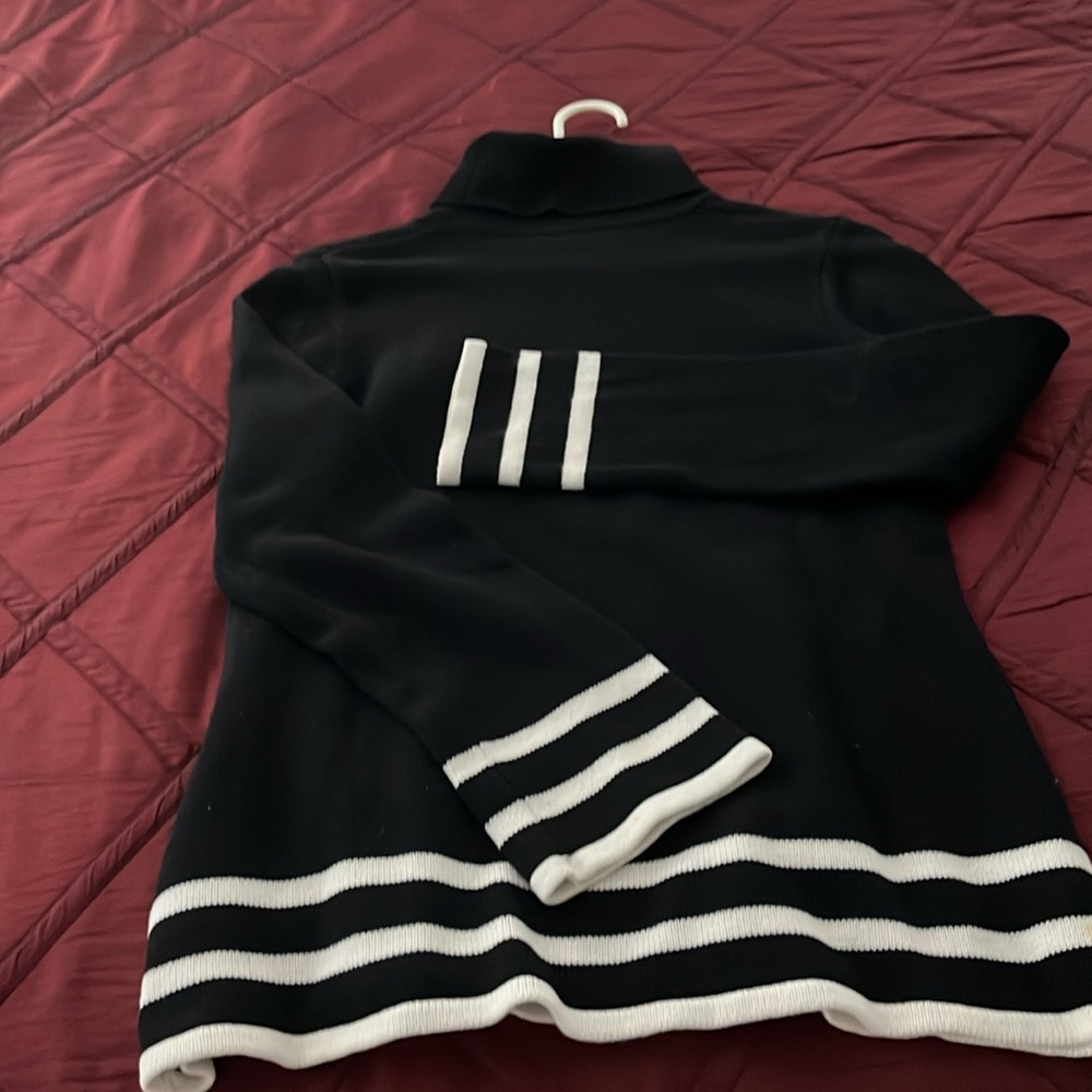 Rosanna turtleneck. Black, white rib Size small. - Picture 5 of 5
